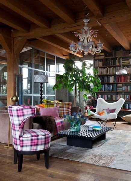 színes textilek a nappaliban