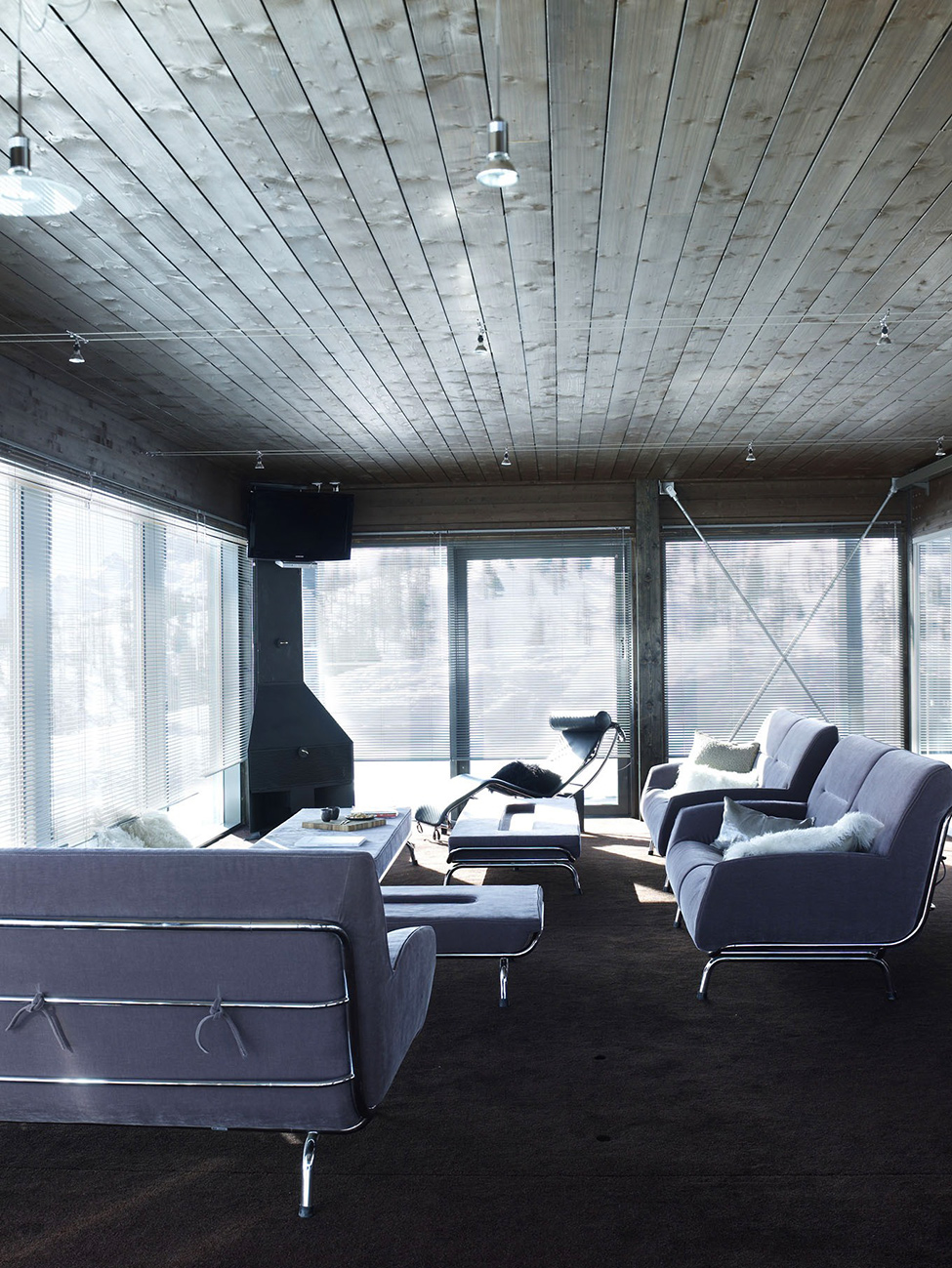 winter-chalet-12