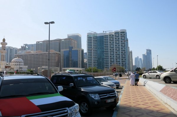 abu dhabi felhőkarcolók2