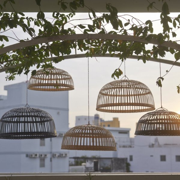 ikea_nouvelle_collection_nippig_vietnam_suspensions_noire_paille