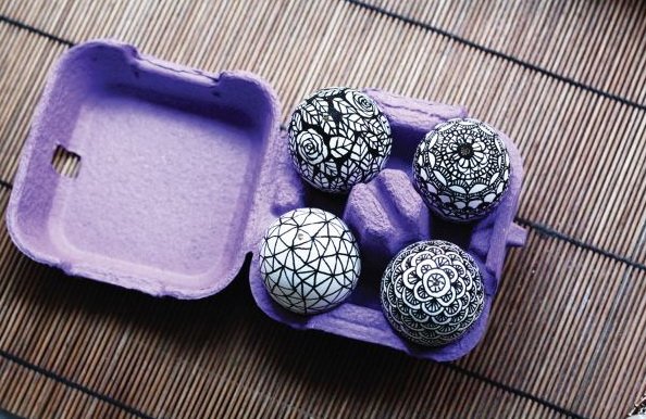 fekete fehér húsvéti tojások4