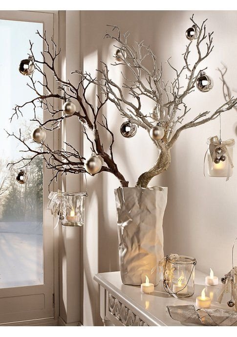 Christmas ornament flower vase. Light, bright and beautiful!: